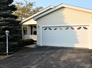 3608 Preakness Ln, Grayslake, IL 60030