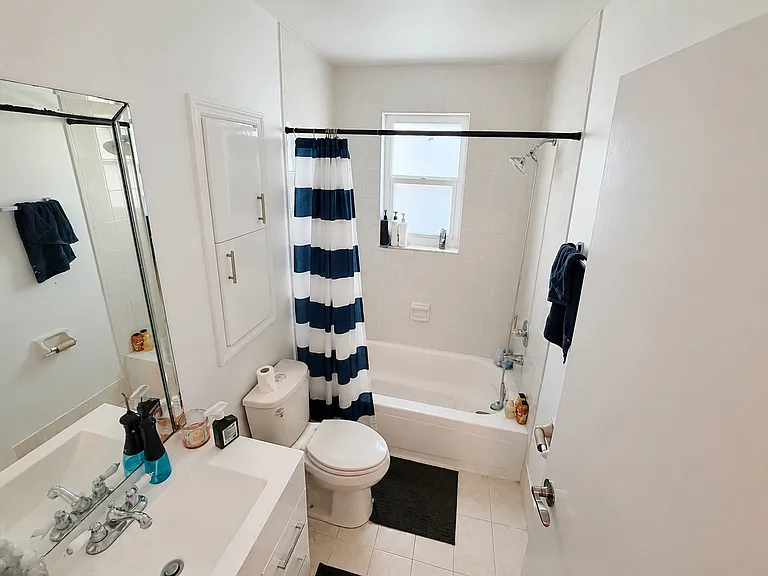 13990 SW 160th Ter — Photo 9