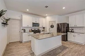 327 John House Ln — Photo 8