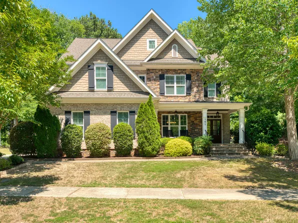 101 Roseberry Way, Holly Springs, NC 27540