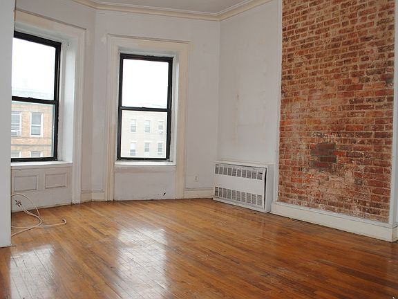 3rd image of 1486 Bedford Ave APT 4A