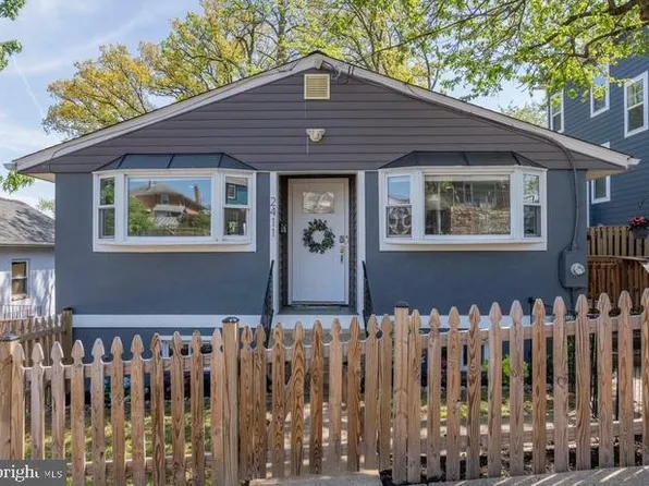 2411 S Monroe St, Arlington, VA 22206