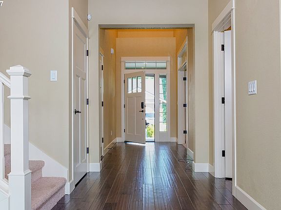 3rd image of 2409 NW 126th Cir