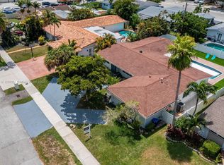 20330 NE 20th Ct, Miami, FL 33179