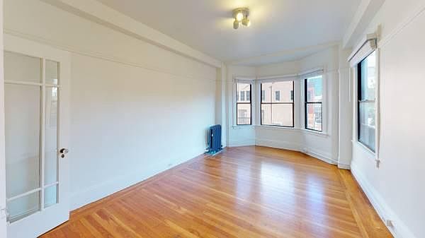 1st image of 530 Stockton St APT 105