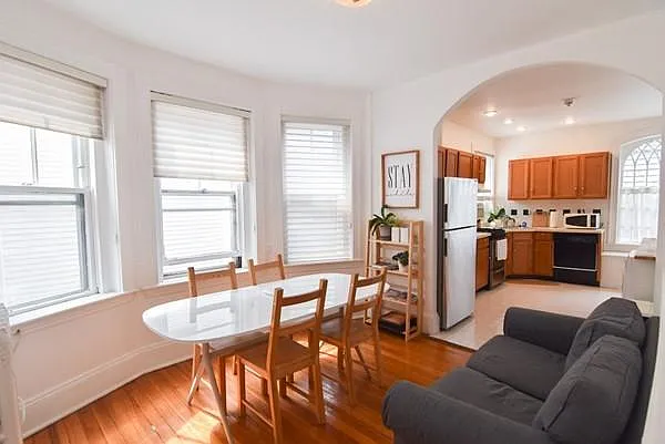 6 Perry St #3 — Photo 9