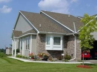 7440 Lake Ridge Dr, Savage, MN 55378