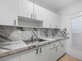 7271 Gary Ave, Miami Beach, FL