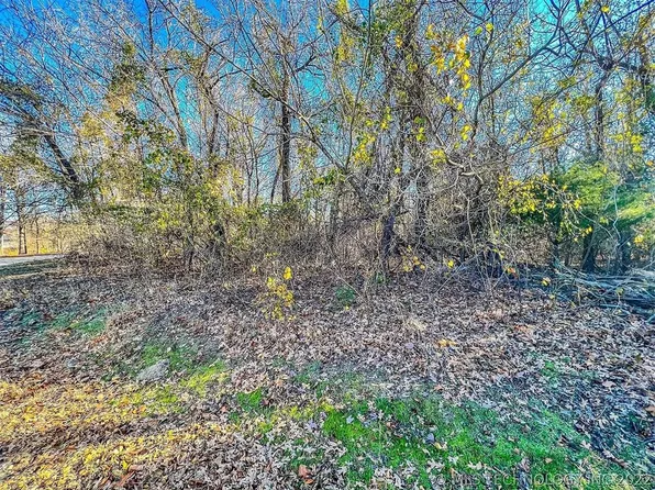 51 Briar Cv #51, Eufaula, OK 74432