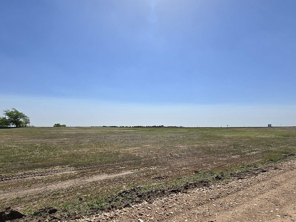 2nd image of 5398 1/2 W Carrier Rd