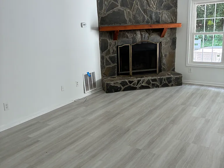 9400 Resort Cir — Photo 5