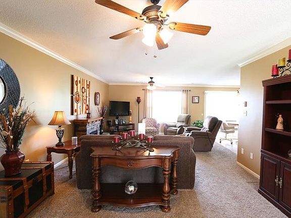 5th image of 1208 Blue Branch Dr