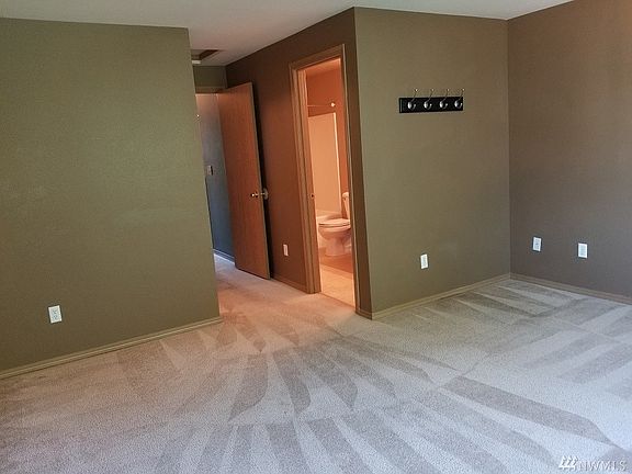 5th image of 8028 27th Ave SE