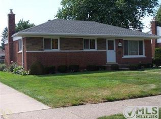2728 Pinetree Dr, Trenton, MI 48183