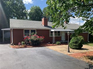 5719 Summit Ave, Browns Summit, NC 27214