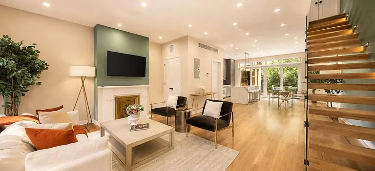 1150 Lafayette Ave #2B — Photo 2