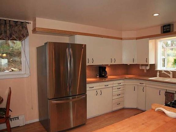 Main House Kitchen 2