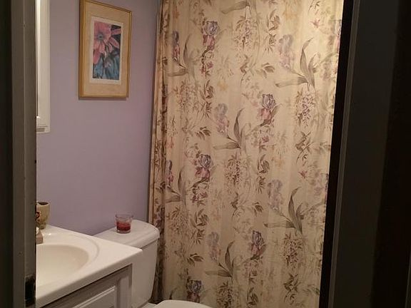 2nd image of 500 Campbell Cir Unit 5
