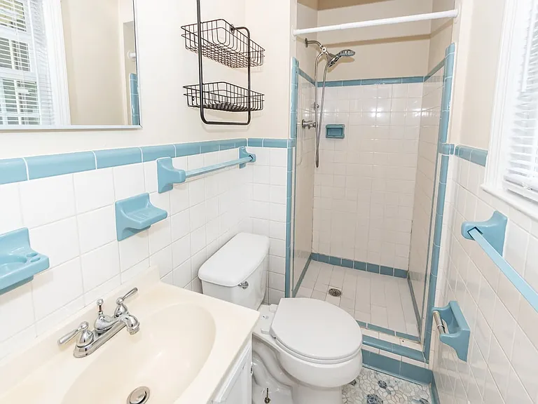 777 Bonham Dr — Photo 35