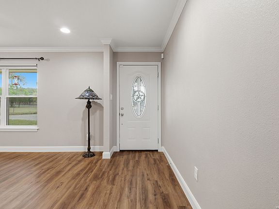 2nd image of 30511 Oakview