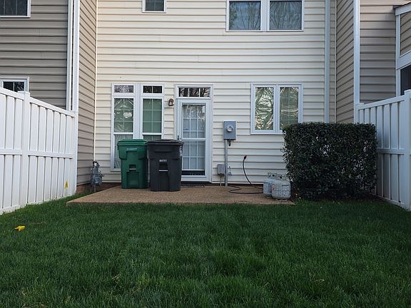 2nd image of 8110 Barrowden Ct