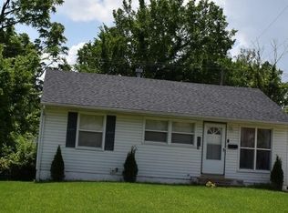 406 Cameron Rd, Saint Louis, MO 63137