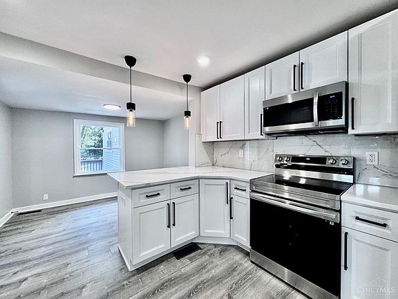 4th image of 4213 Webster Ave