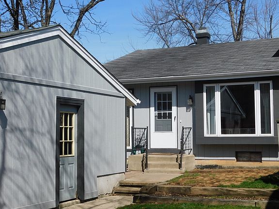 2nd image of 215 Pinewood Ln