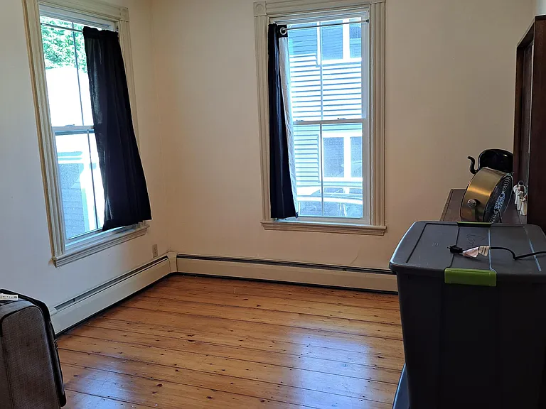 16 E Elm St #1 — Photo 20