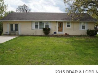 233 Lakeview Dr, Camdenton, MO 65020