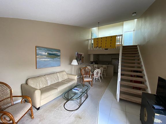 3rd image of 8851 Somerset Blvd