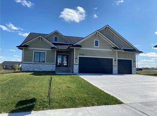 2705 NE Brentwood Cir, Grimes, IA 50111