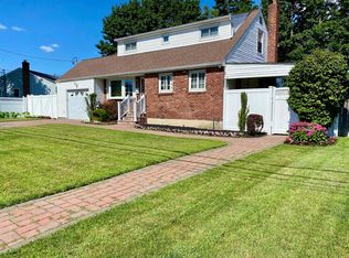 143 Front Ave, Brentwood, NY