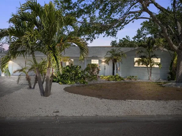 10001 S YACHT CLUB DRIVE, TREASURE ISLAND, FL 33706