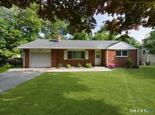 24 Ridge Rd, Cromwell, CT 06416