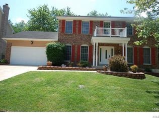 1670 Timber Hollow Dr, Ballwin, MO 63011