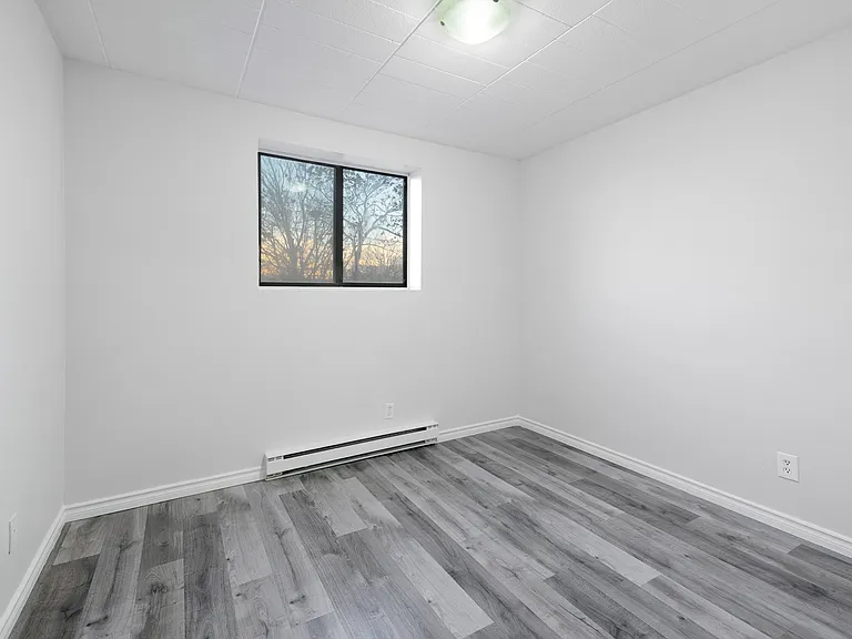 591 Wellington Ave #302 — Photo 9