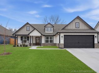 3217 E Lincoln St, Broken Arrow, OK 74014