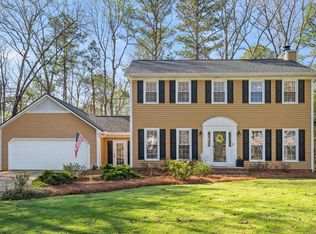 2048 Shagbark Rd, Hoover, AL 35244