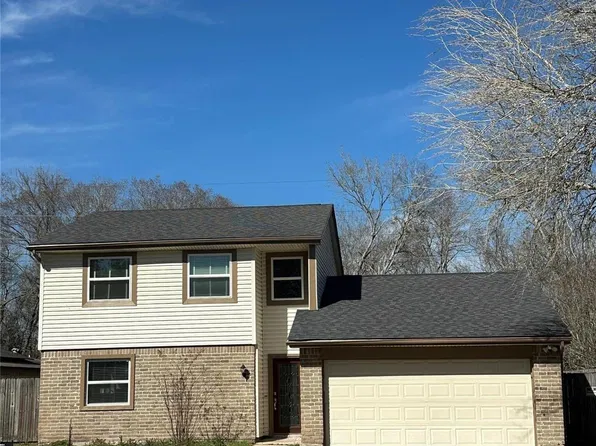 2318 Aprilmont Dr, Sugar Land, TX 77498