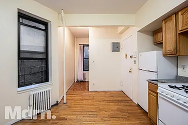 Rented by Mdrn Residential