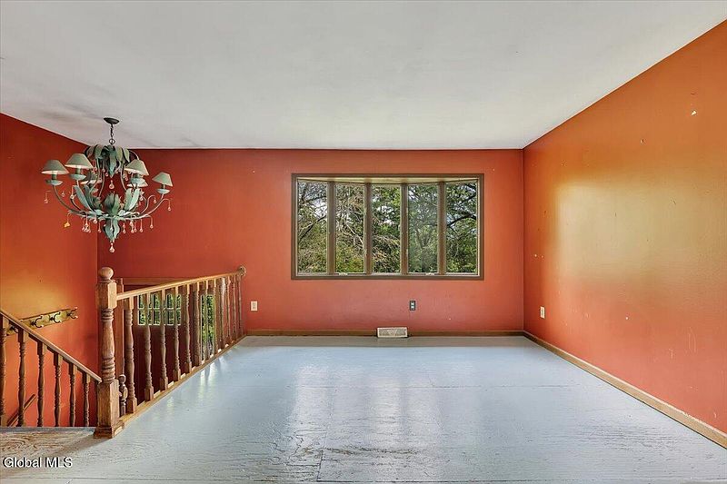 5th image of 320 Miller Road