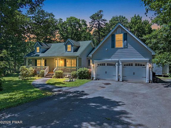 2nd image of 804 Waxwing Ct