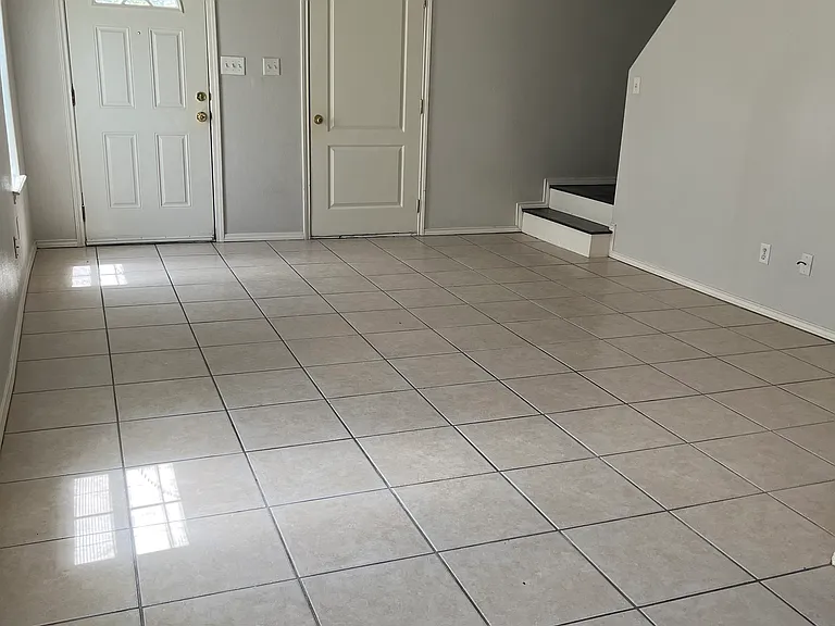 20602 Alta Vista Ct #B — Photo 3