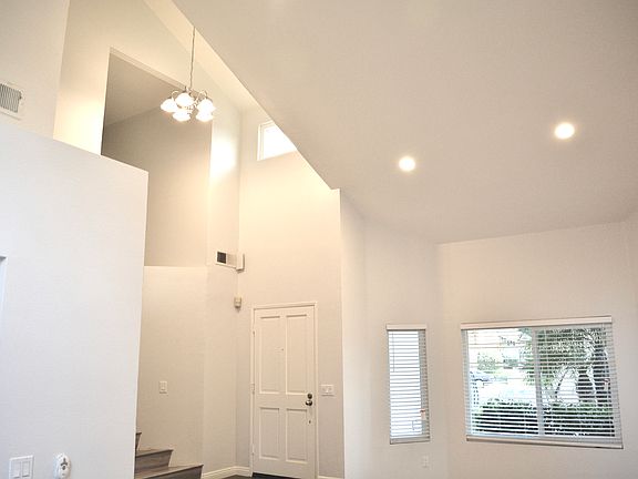 4th image of 2591 La Ventana Cir