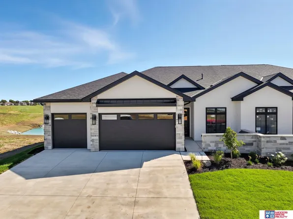 7948 43rd St, Lincoln, NE 68516