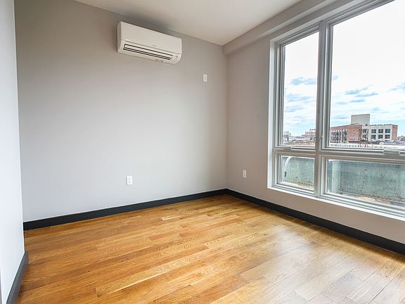 4th image of 12 Jefferson St #4CC
