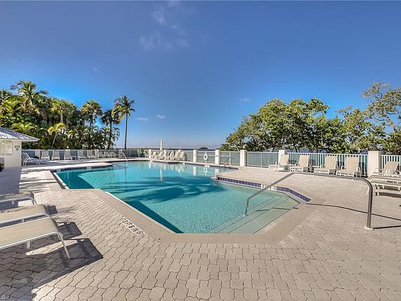 5th image of 17170 Harbour Point Dr APT 637