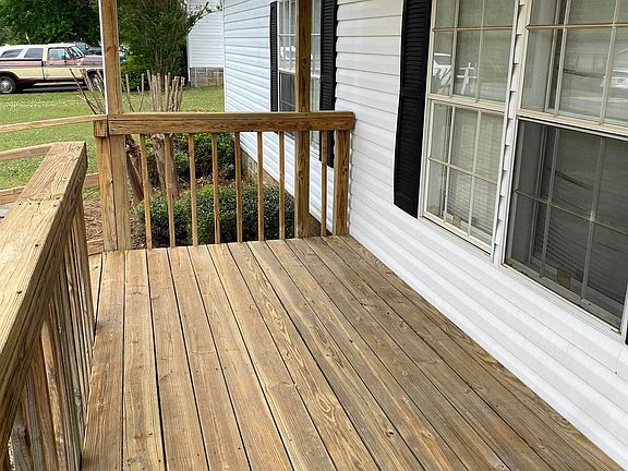 5th image of 97 Deer Trace Dr