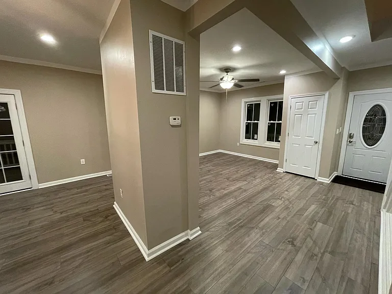4023 Jones Bridge Rd — Photo 35